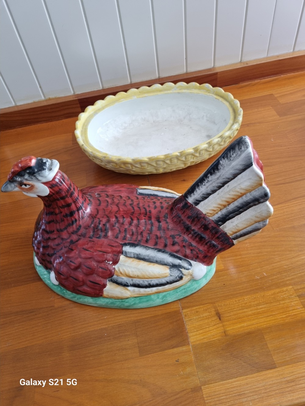LARGE 19THC POTTERY 