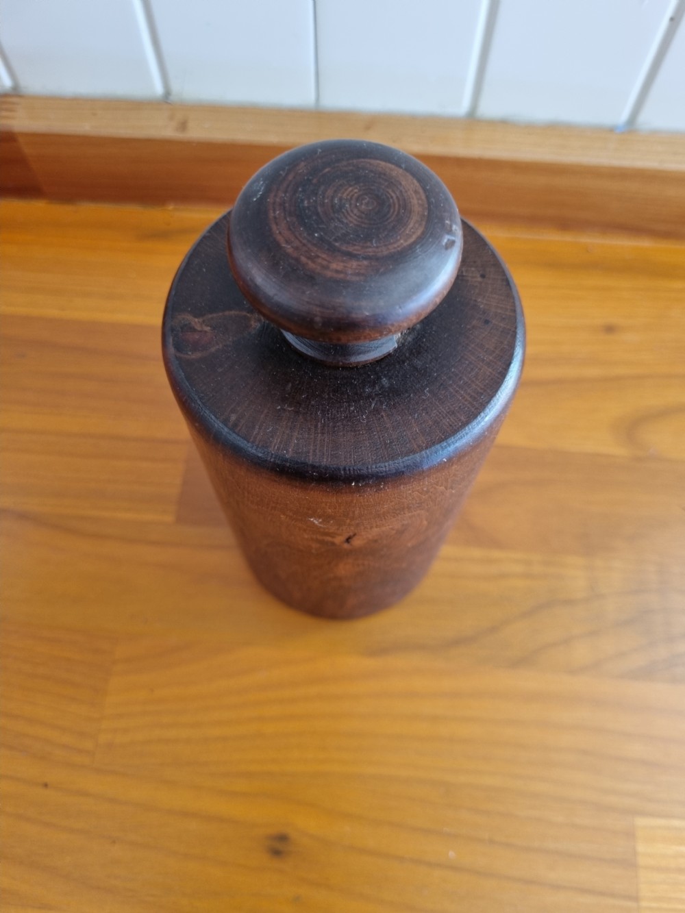RARE SET OF 3 19THC TREEN PIE MOULDS. View IV