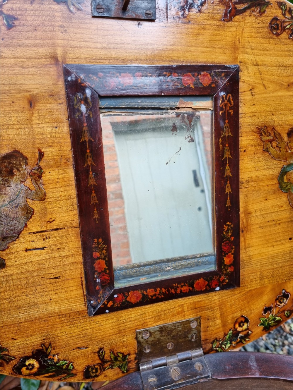 GOOD L18THC/E19THC PAINTED AND DECORATED SATINWOOD OVAL TABLE. View X