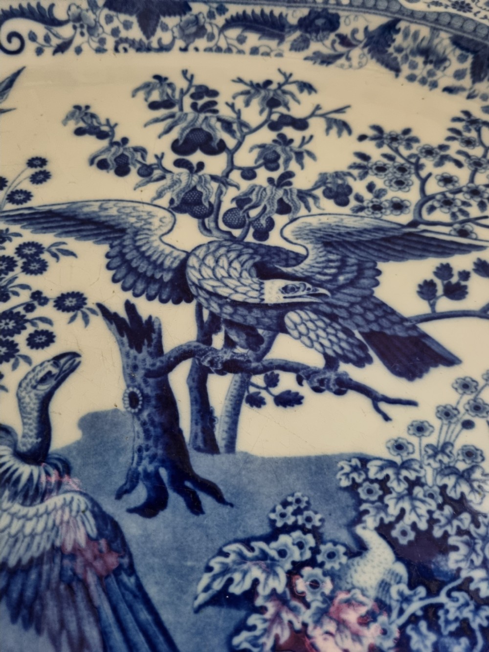 LARGE PERFECT EARLY  19THC BLUE AND WHITE MEAT PLATE 