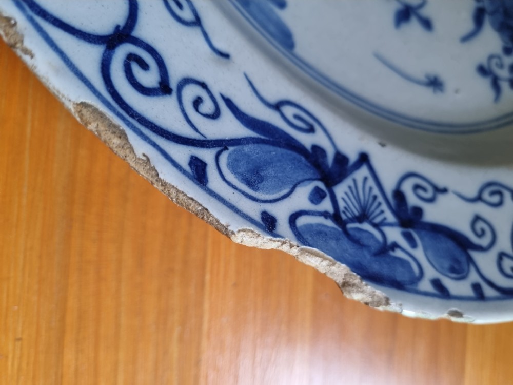 LARGE L17THC/E18THC DELFT CHARGER View V