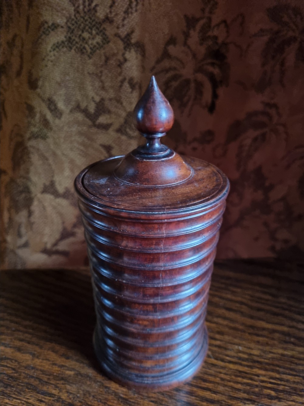 A. RARE RIBBED 18THC TREEN RIBBED TOBACCO JAR AND LID View III