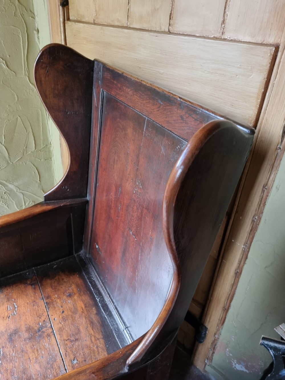 18THC LARGE OAK WING 