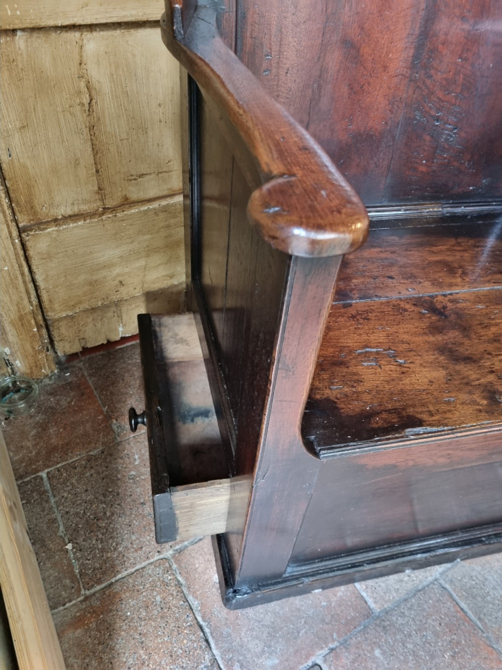 18THC LARGE OAK WING 