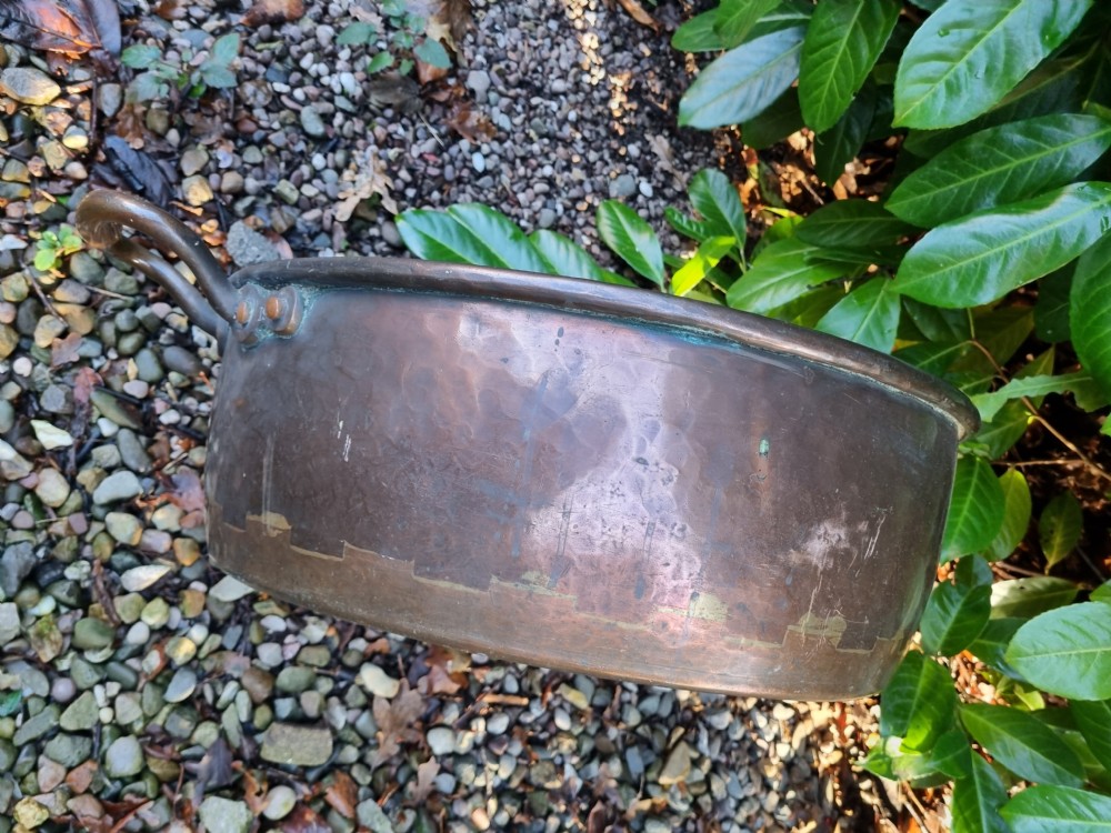 MASSIVE UNTOUCHED 19THC COUNTRY HOUSE COPPER PAN 
 View III