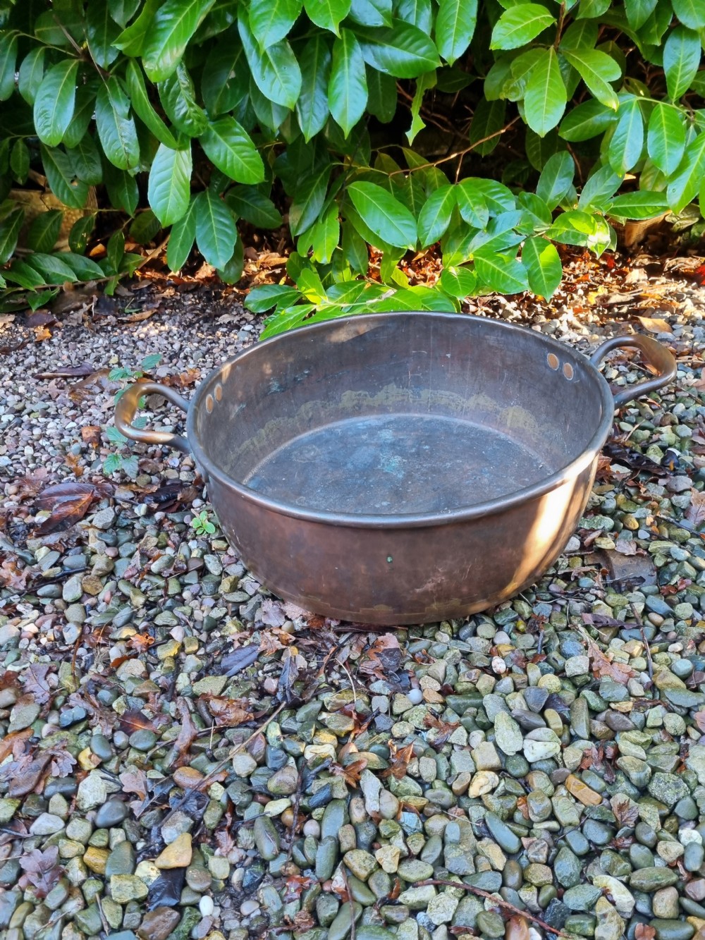 MASSIVE UNTOUCHED 19THC COUNTRY HOUSE COPPER PAN 
