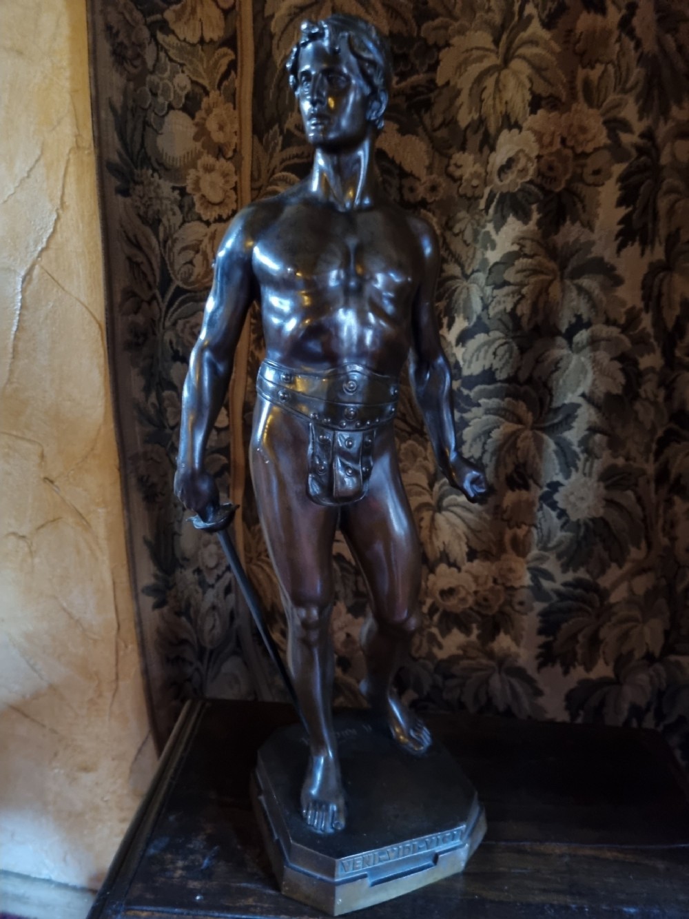 WONDERFUL 19THC LARGE BRONZE FIGURE OF A NAKED GLADIATOR 