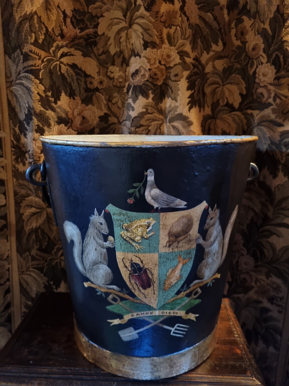LARGE 19THC TOLEWARE DECORATED FIRE BUCKET . View VI