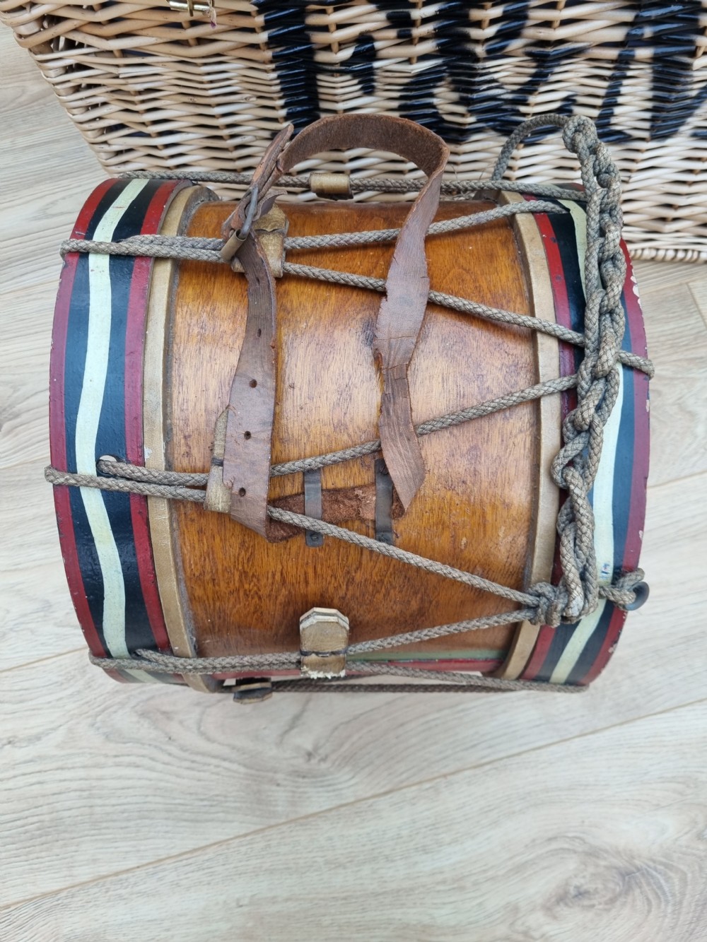 NORTHERN IRELAND DECORATED BAND DRUM E.20THC  View V