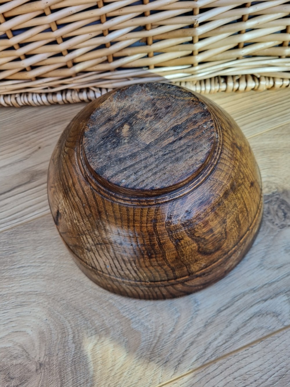 SUPER WELSH  L18THC /E19THC ELM CAWL BOWL  View II