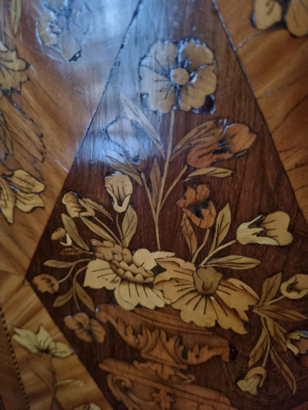 WONDERFUL EARLY 19THC  INLAID WALNUT ESCRITOIRE/WRITING DESK View VII