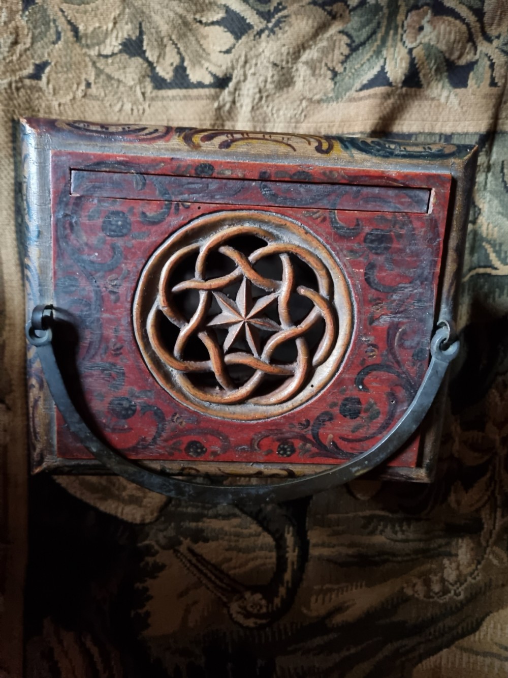  ORIGINAL 18ThC PAINTED WOODEN CARRIAGE FOOT WARMER
 View V