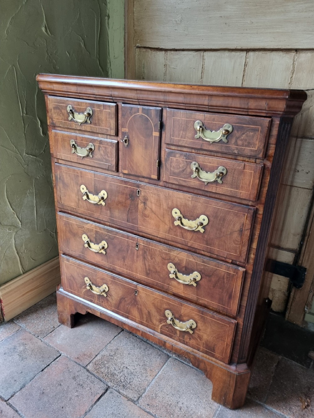 18THC WALNUT 