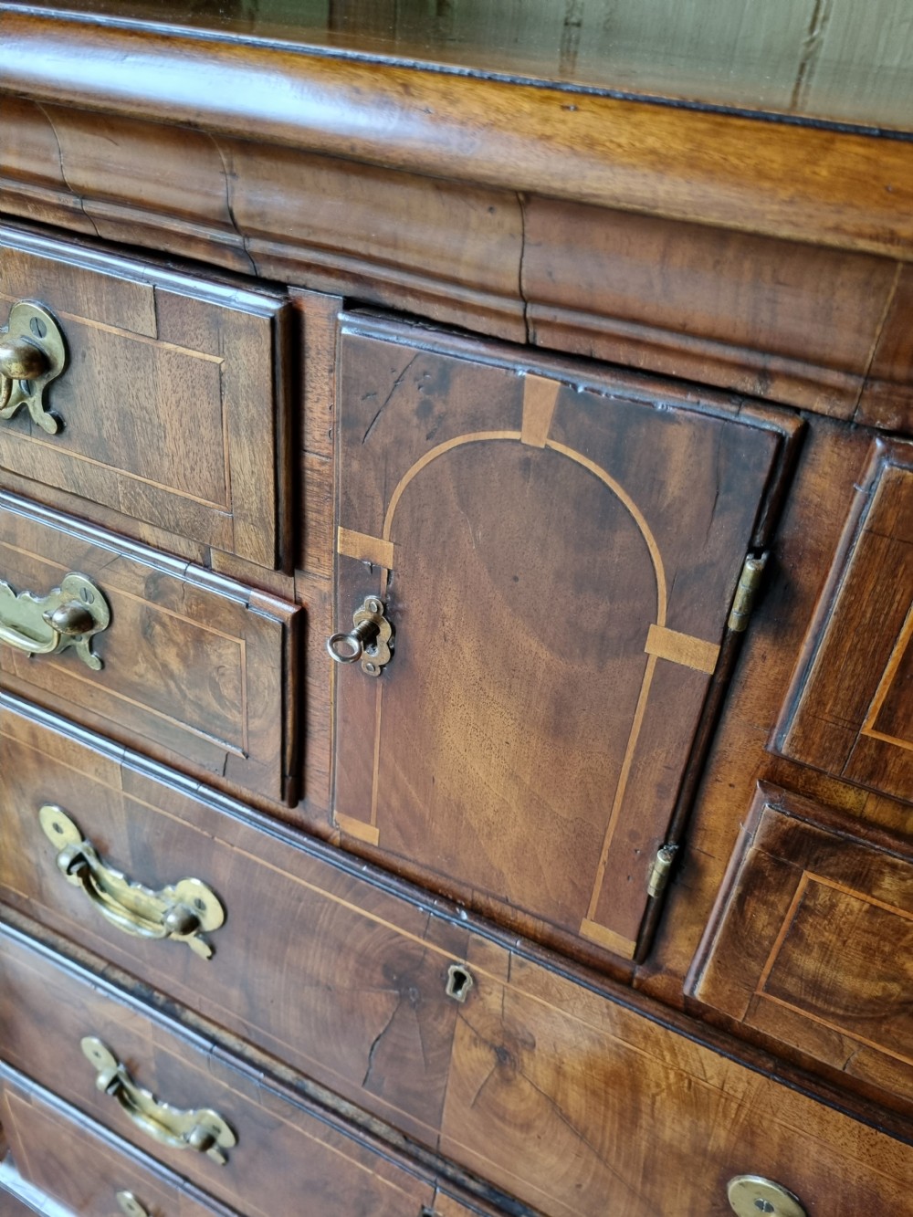 18THC WALNUT 