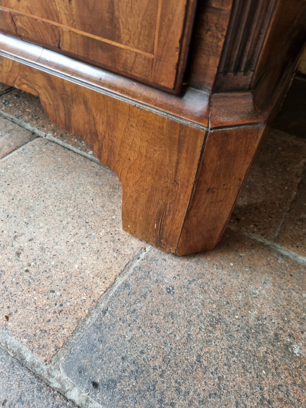 18THC WALNUT 