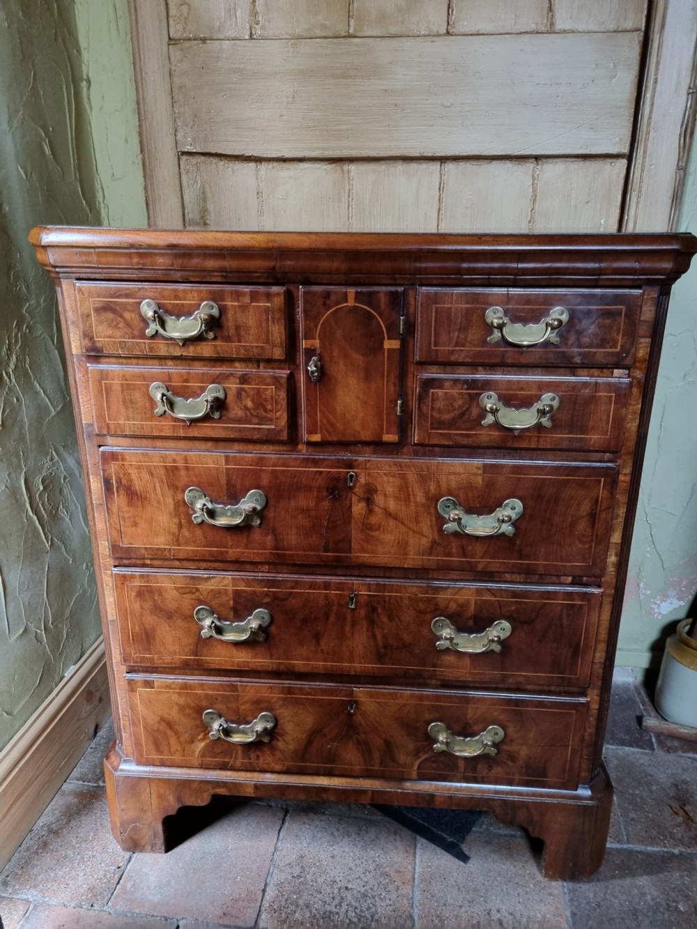 18THC WALNUT 