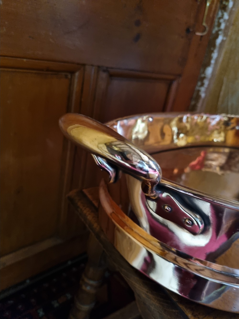 A PAIR OF LARGE 19THC COPPER OVAL COOKING PANS (FISH ETC) View III