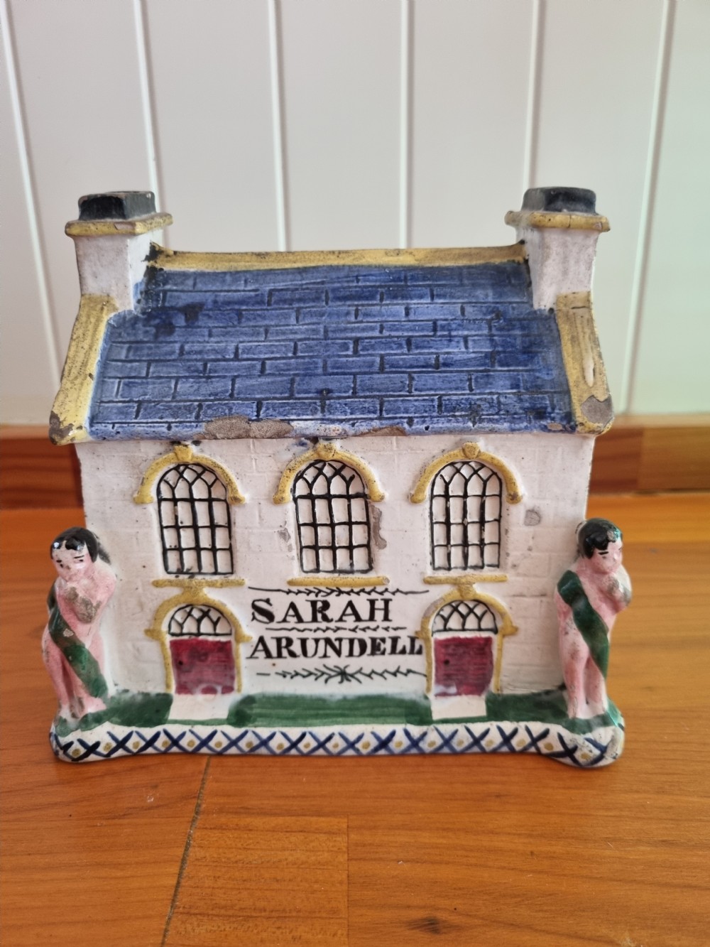 MASSIVE L18THC/E19THC PRATTWARE MONEY BOX  View VI