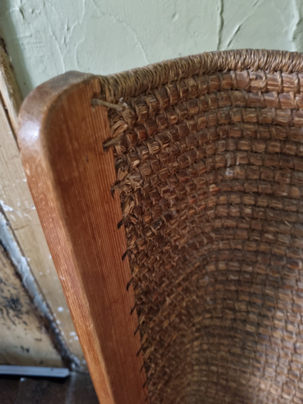 ORIGINAL WOVEN ORKNEY ARMCHAIR. View IV