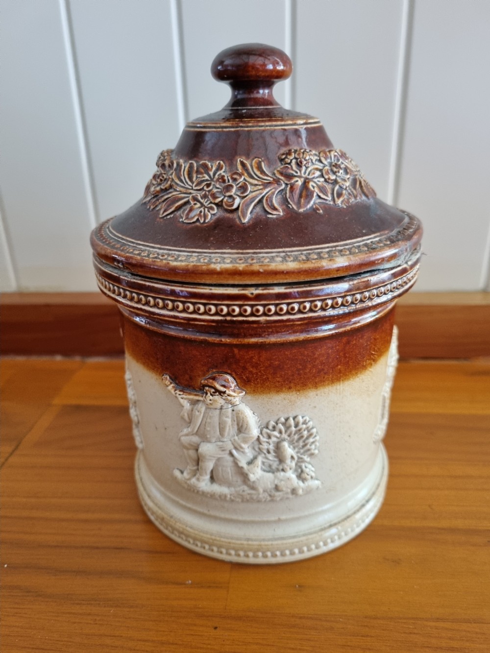 RARE MID 19THC STONEWARE TOBACCO  
JAR LAMBETH View VI
