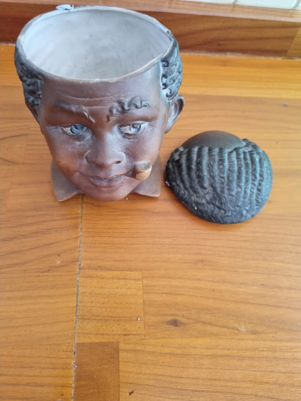 AFRICAN/AMERICAN L19THC TOBACCO JAR View VI
