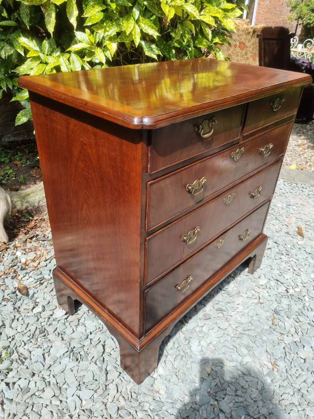 GEORGIAN SMALL MAHOGANY CHEST OF DRAWERS  View IV