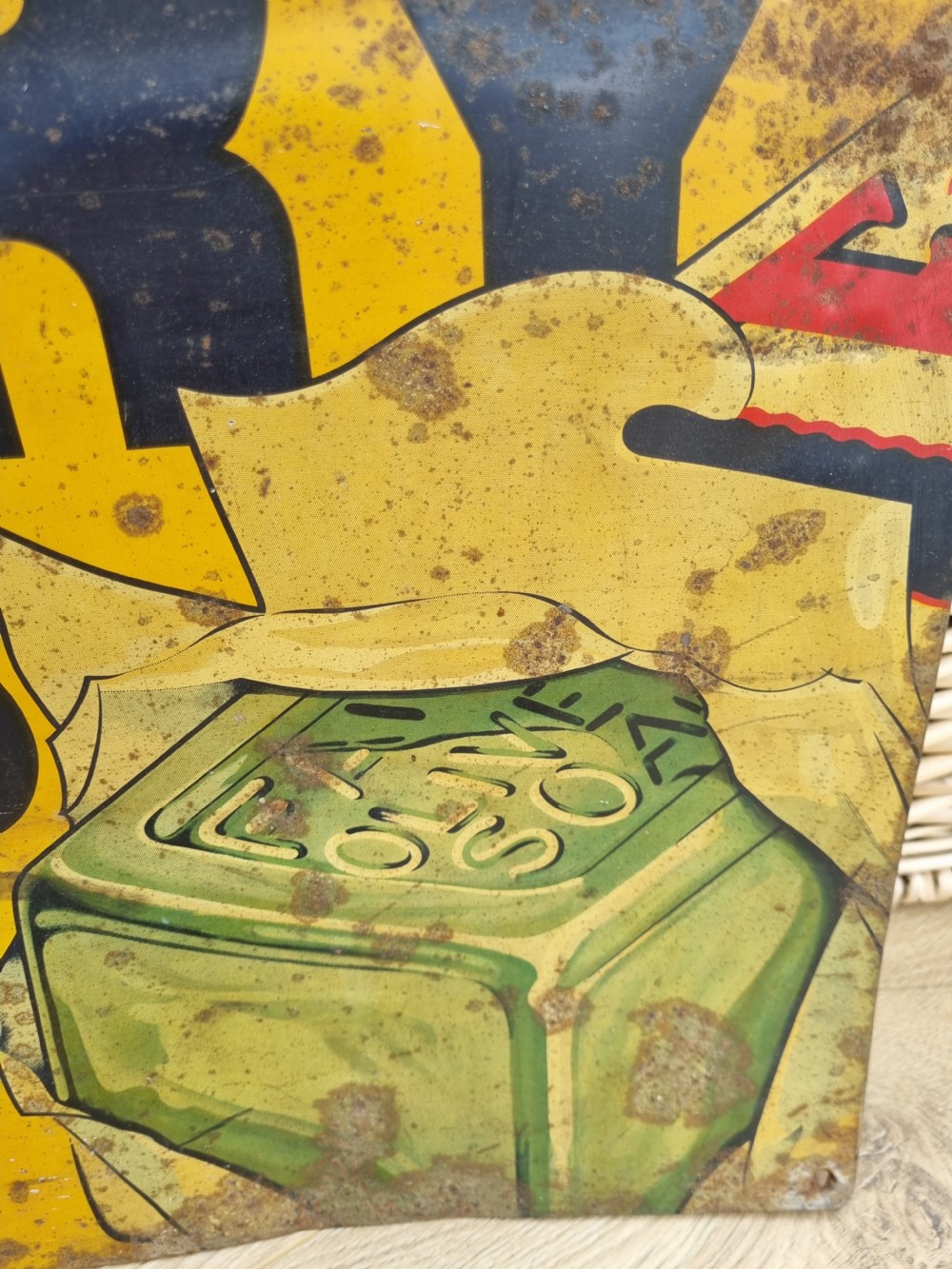 OLD ENAMEL ADVERTISING 