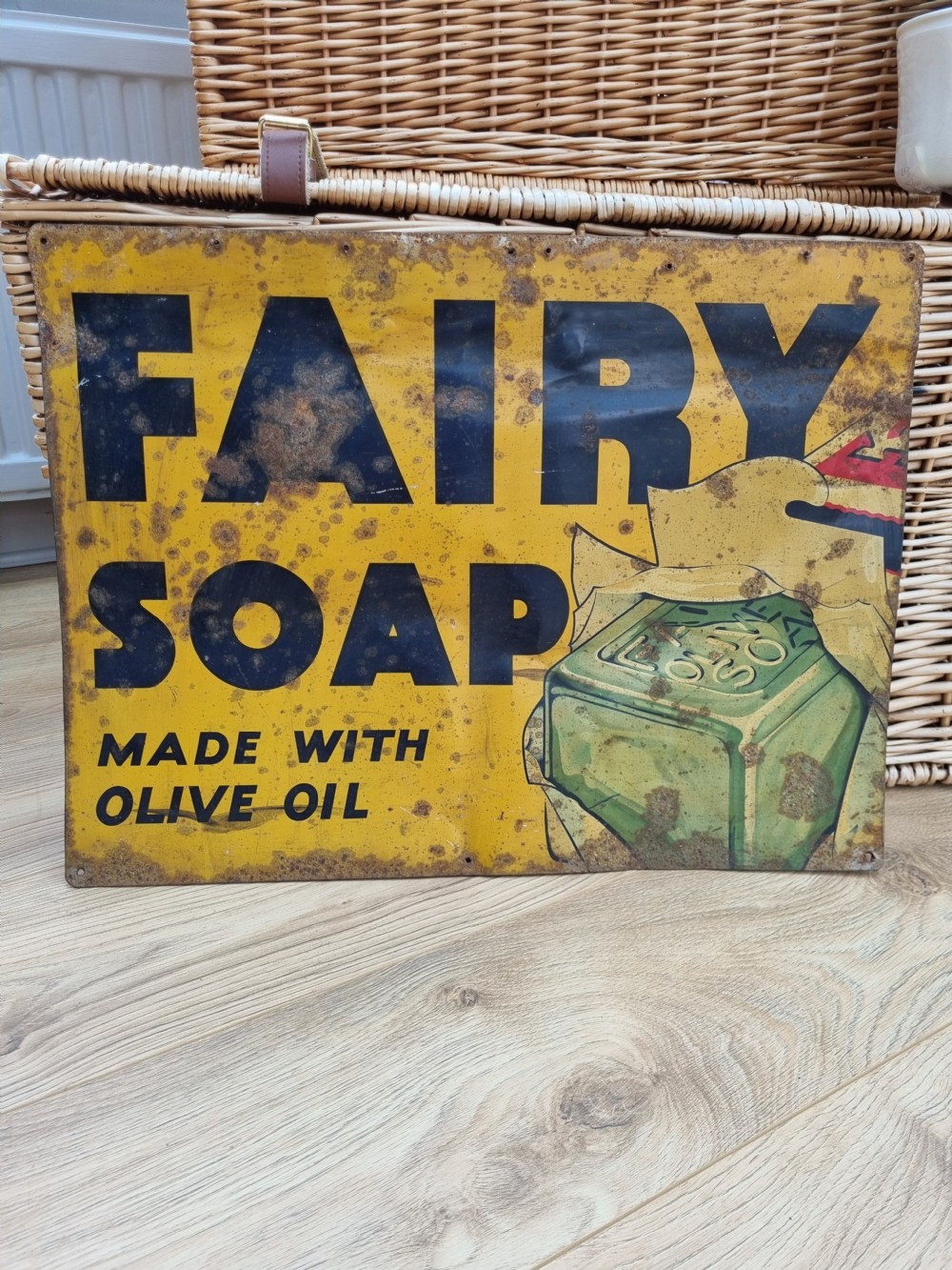 OLD ENAMEL ADVERTISING 