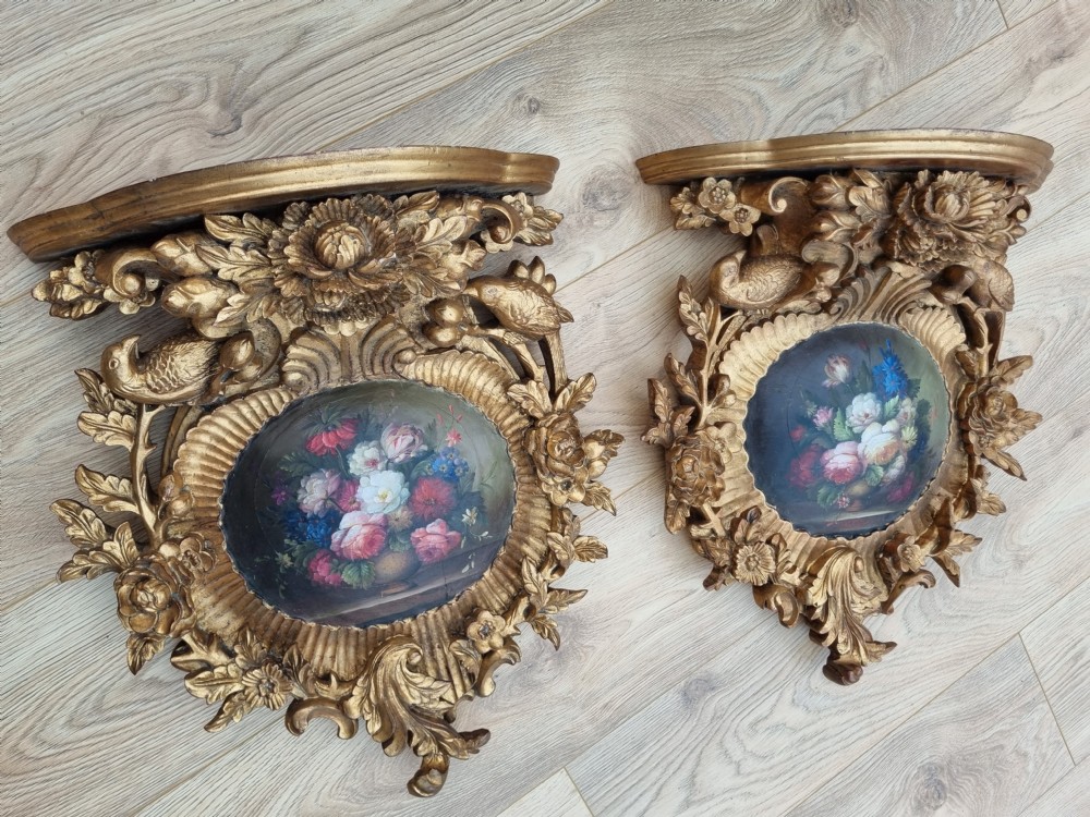WONDERFUL PAIR OF 19THC GILTWOOD BRACKETS  View II