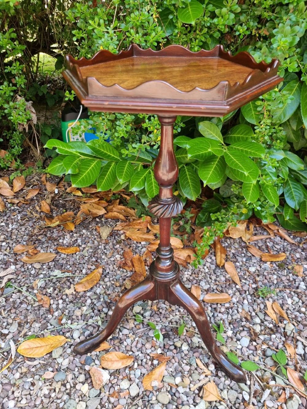  GEORGIAN MAHOGANY KETTLE/TEA STAND IN ORIGINAL CONDITION