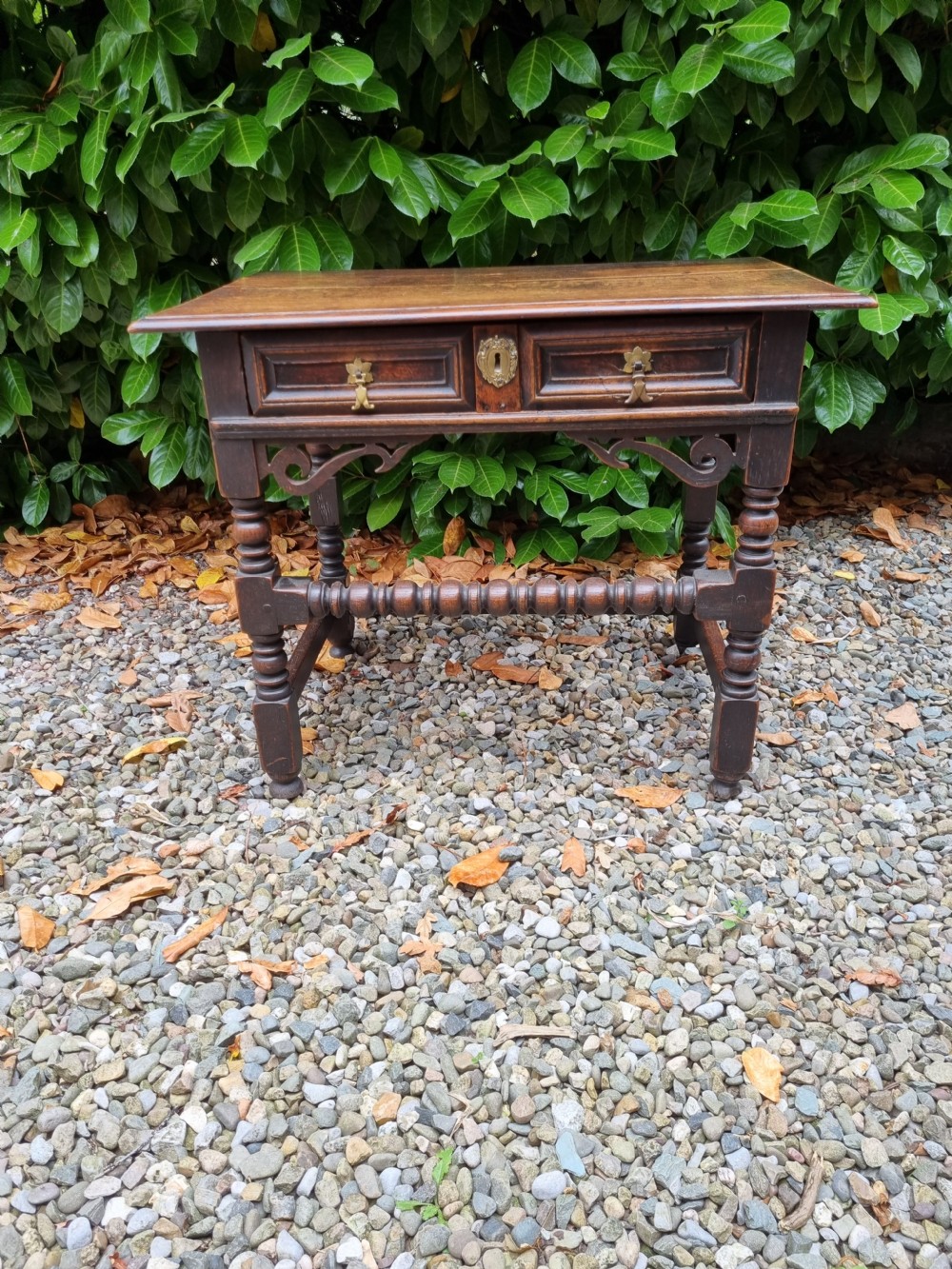 17THC OAK SIDE TABLE WITH DRAWER  View IX