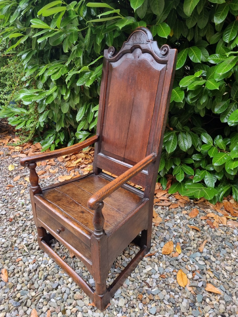L17TH C  OAK LAMBING CHAIR WITH DRAWER 
