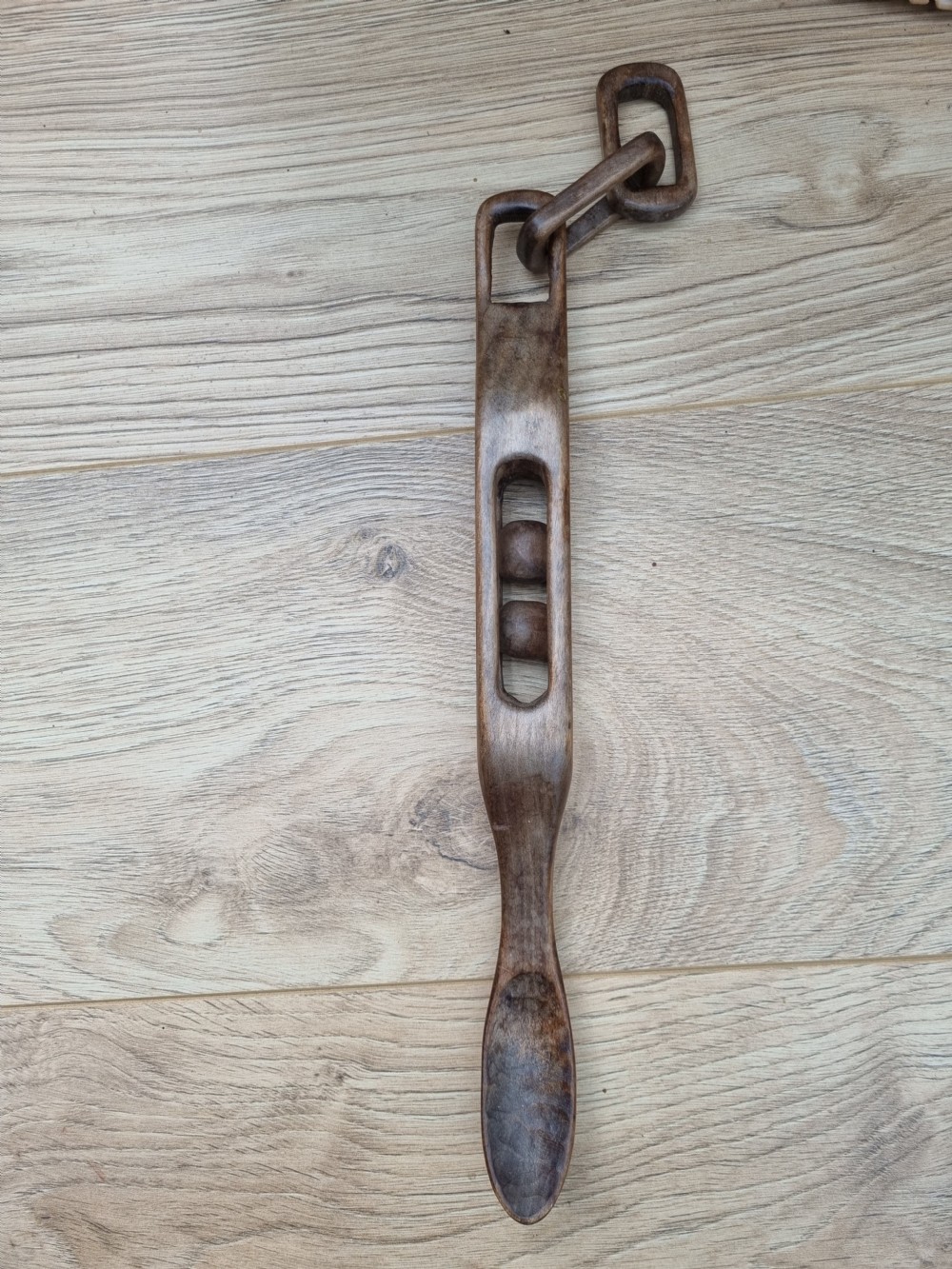 GOOD ANTIQUE WELSH LOVE SPOON  View III