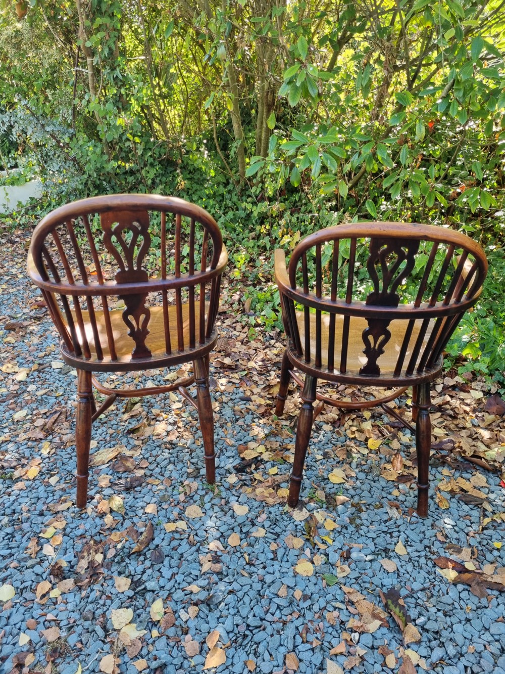 ANTIQUE E19THC YEW WOOD WINDSOR ARMCHAIR View IV