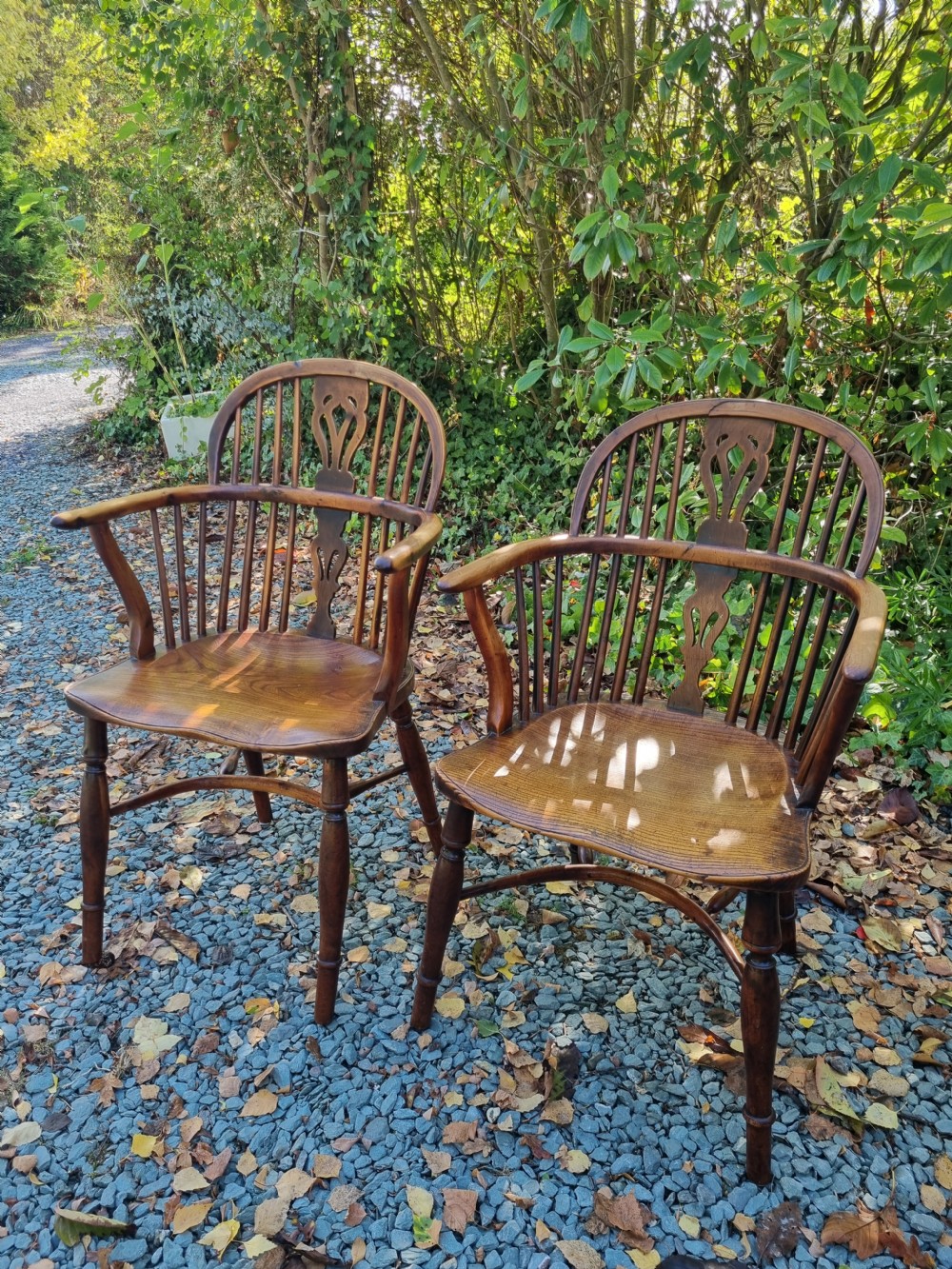 ANTIQUE E19THC YEW WOOD WINDSOR ARMCHAIR View IX