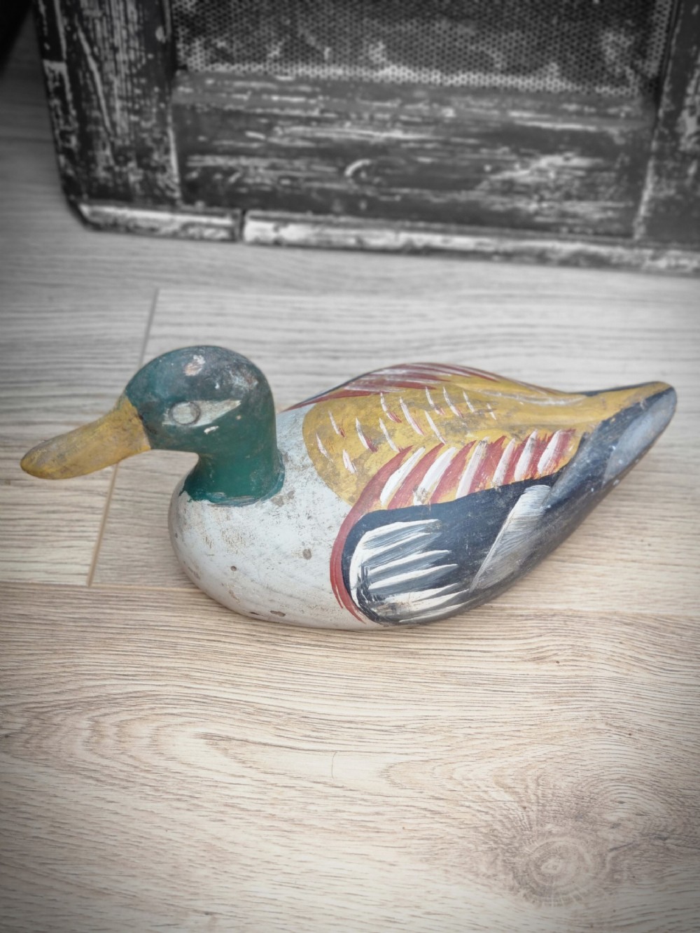 ANTIQUE WOODEN DECOY DUCK 