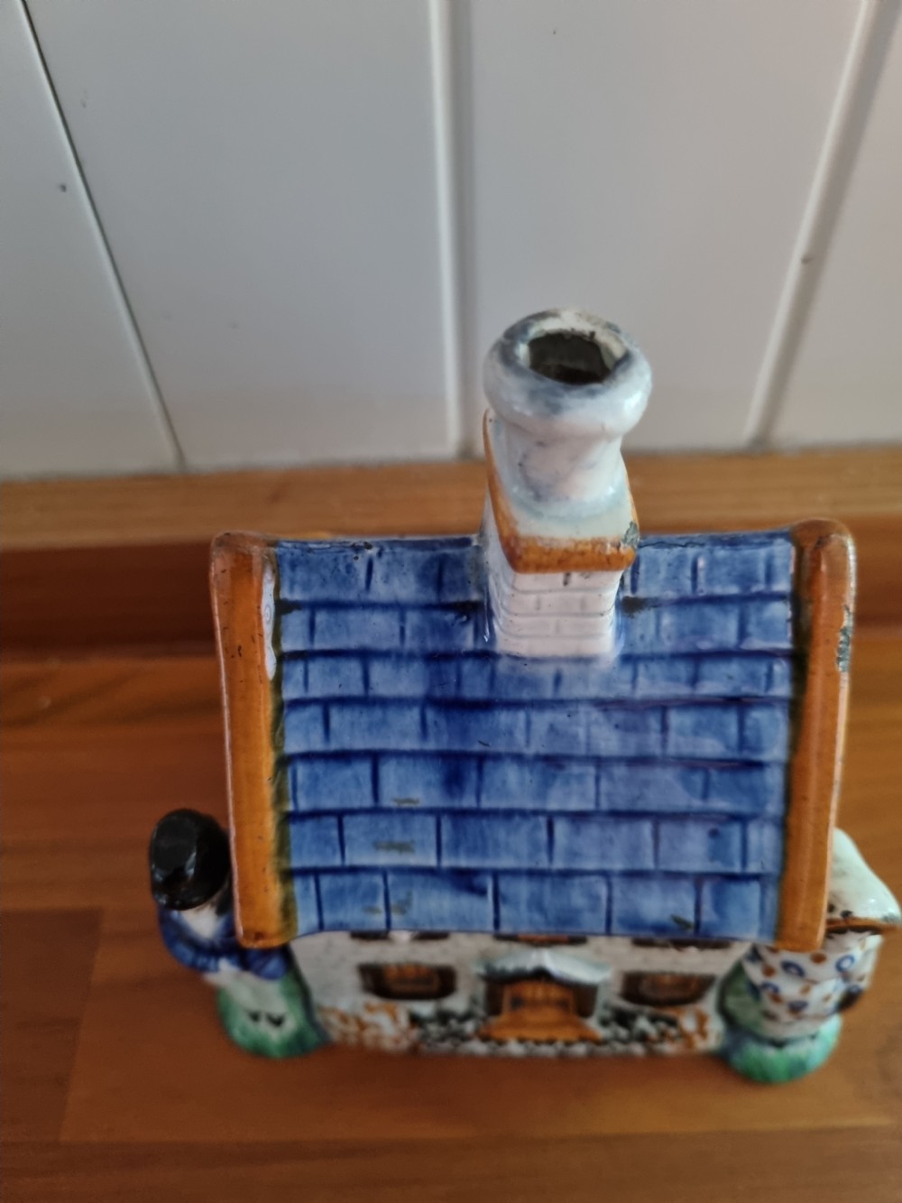 EARLY 19THC POTTERY MONEYBOX IN THE FORM OF A HOUSE
 View V