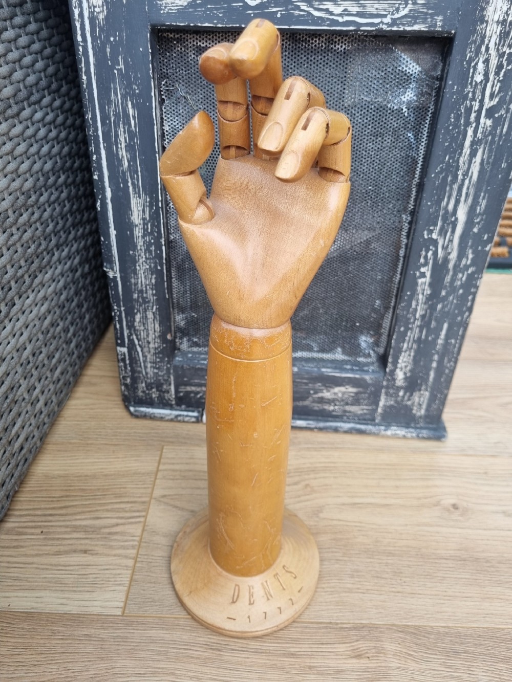 UNUSUAL DENT WOODEN GLOVE STAND FULLY NAMED