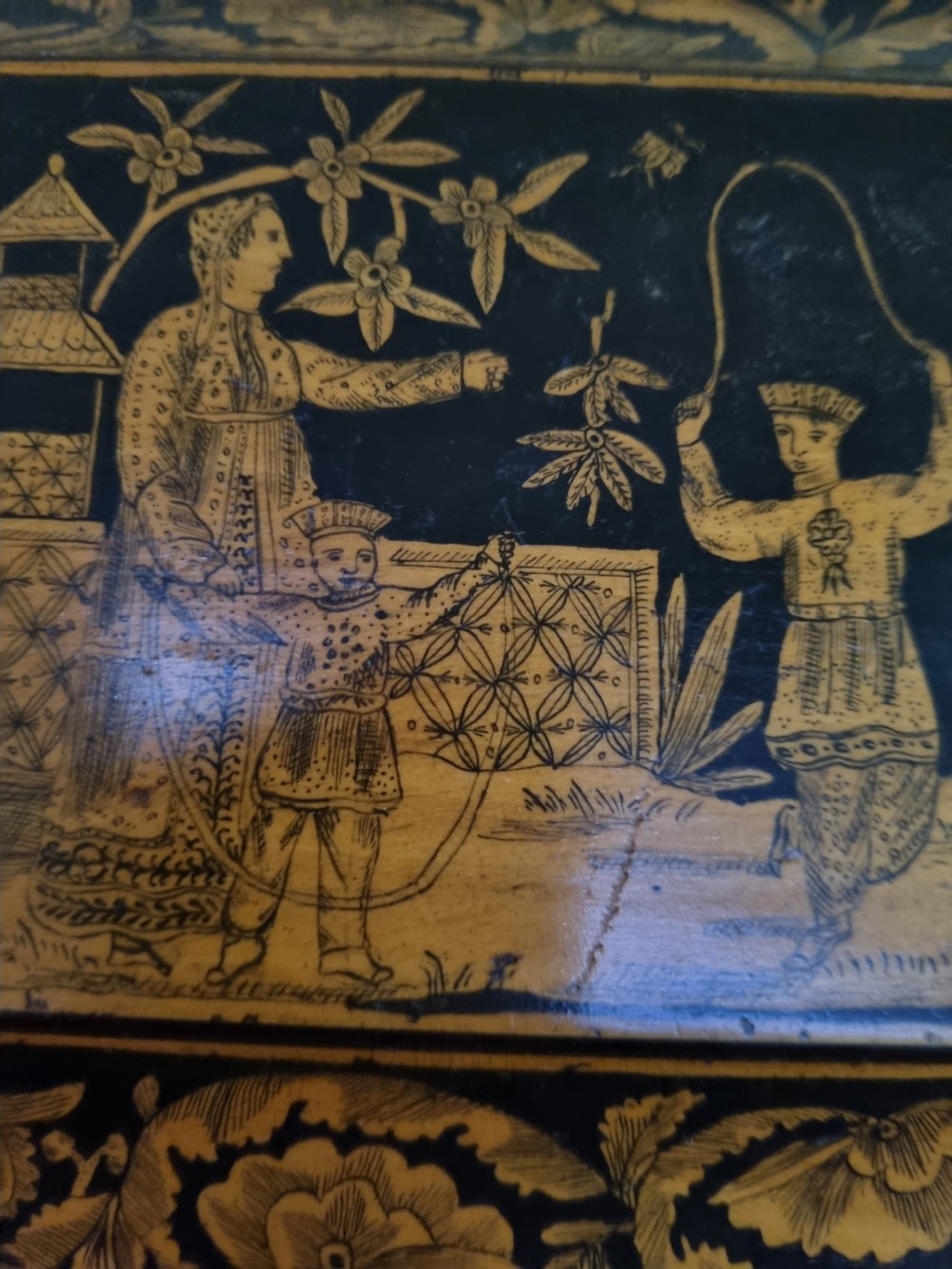 SUPERB LATE 18THC INLAID AND PENWORK CASKET View II