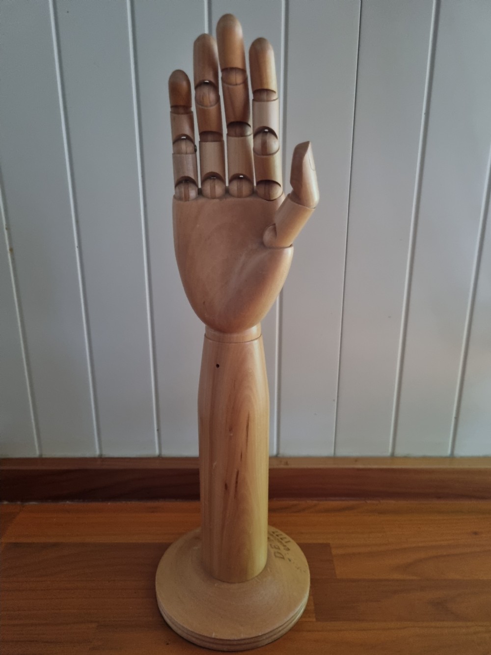 A DENT 1777 WOODEN GLOVE STAND View V