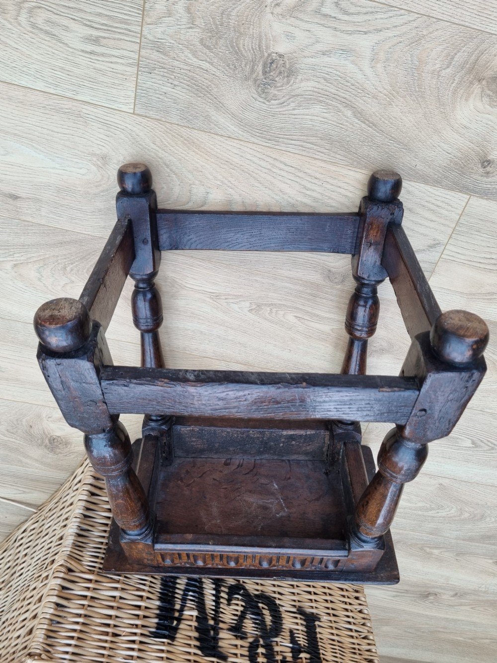 A EARLY 17THC OAK JOINT STOOL  View III