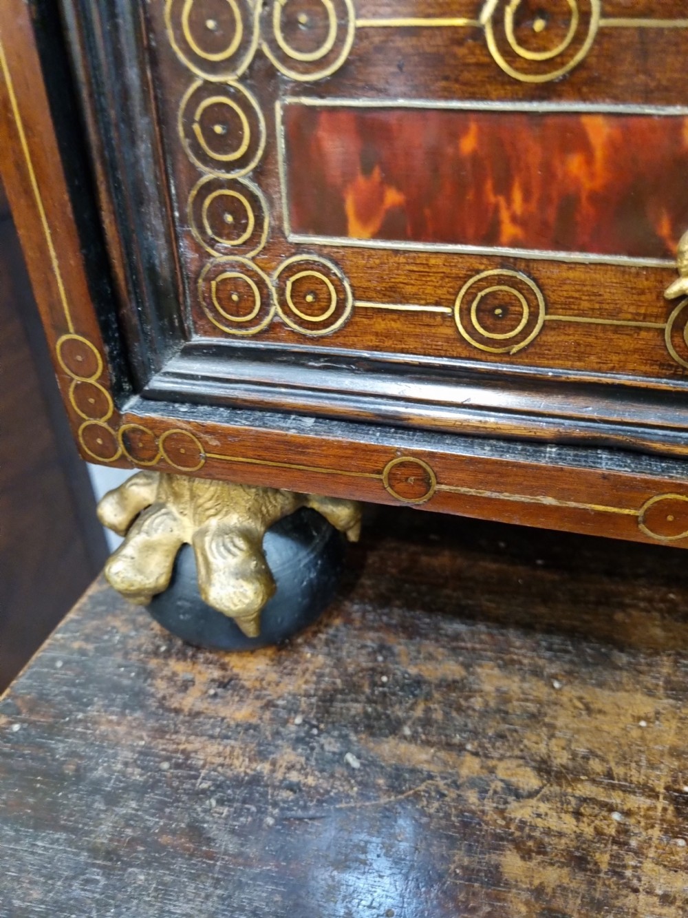  17THC  ORIGINAL SPANISH RED TORTOISESHELL CABINET ON STAND View IV