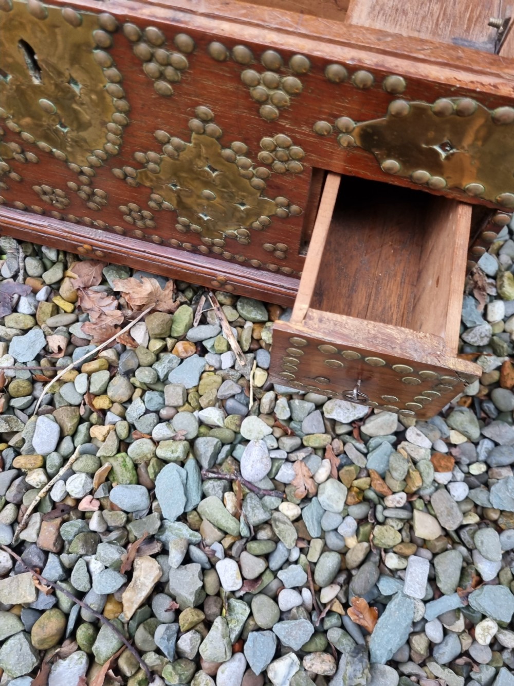 19THC SMALL CAMPHORWOOD AND BRASS 