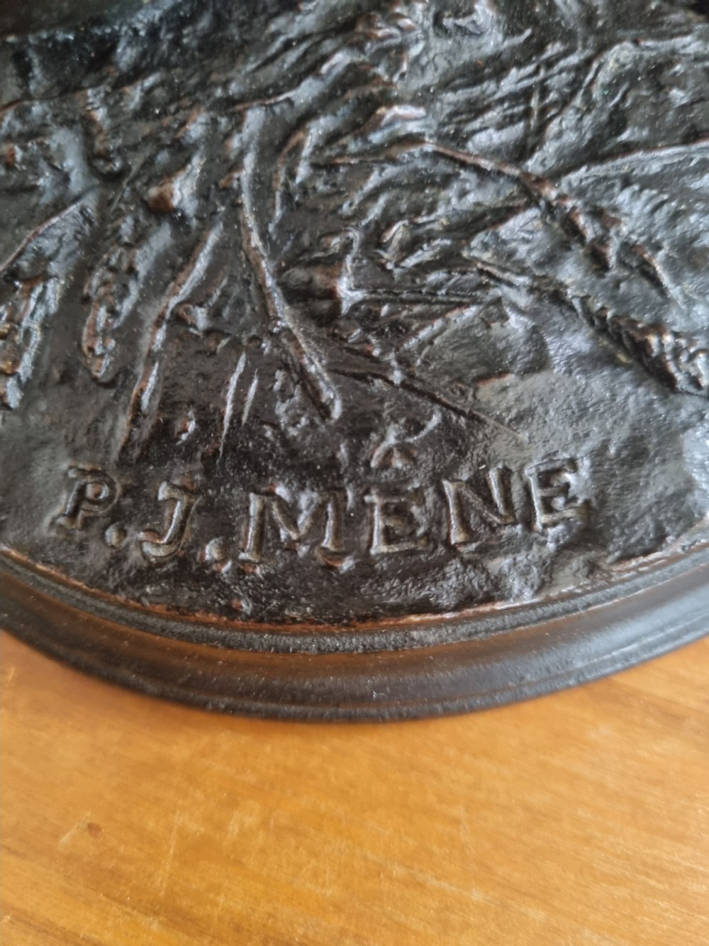 PIERRE JULES MENE 19THC BRONZE OF A DOG AND PIGEON FULLY SIGNED View II