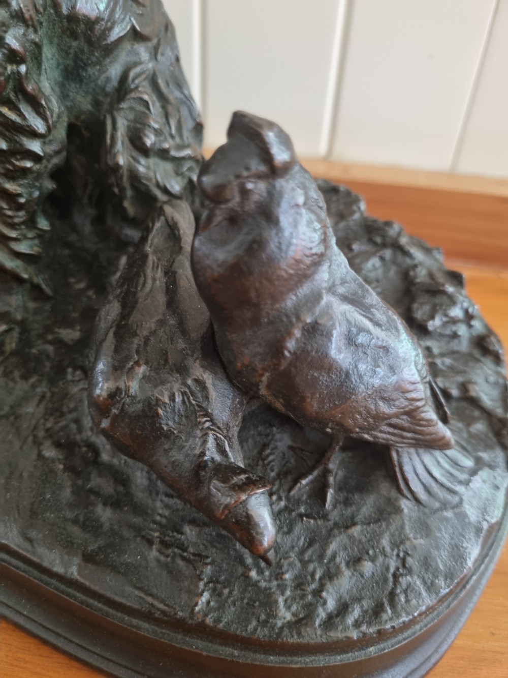 PIERRE JULES MENE 19THC BRONZE OF A DOG AND PIGEON FULLY SIGNED View V