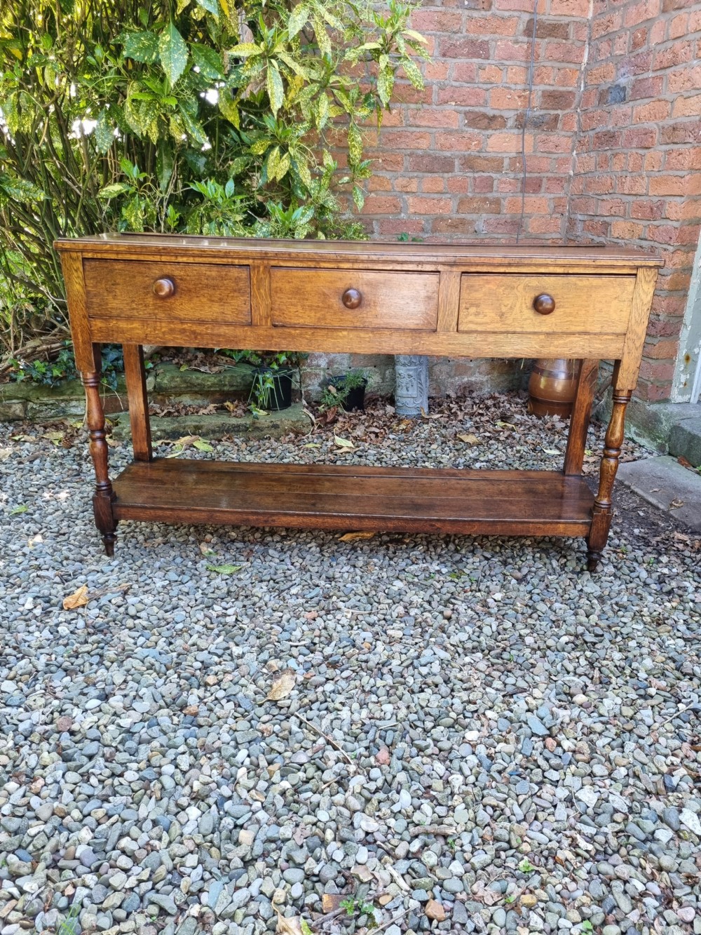 SMALL EARLY 19THC OAK POTBOARD DRESSER BASE  View VII