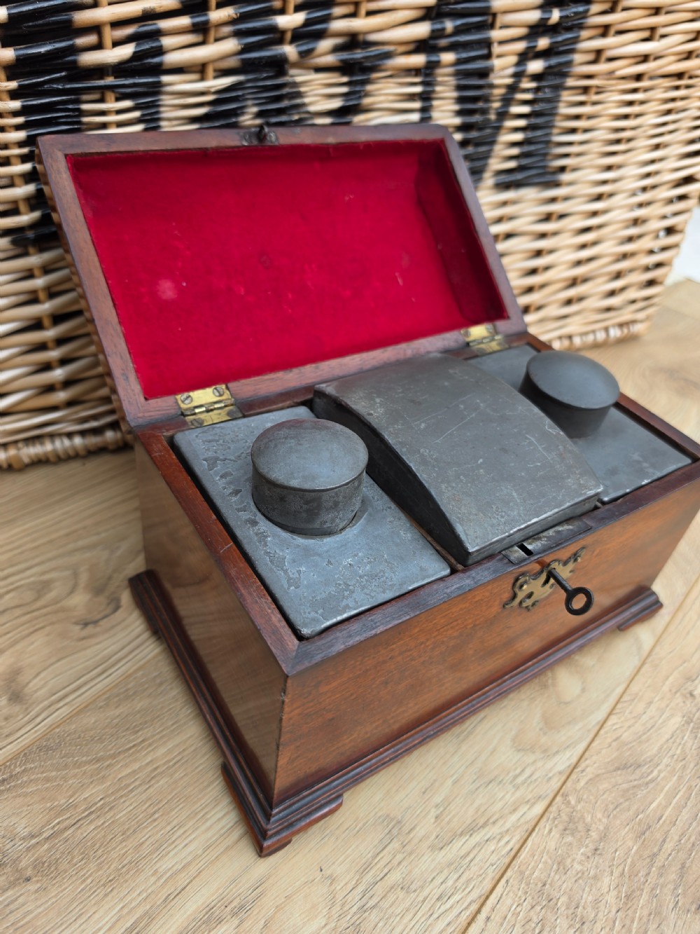COMPLETELY ORIGINAL GEORGIAN TEA CADDY WITH PEWTER CANNISTERS