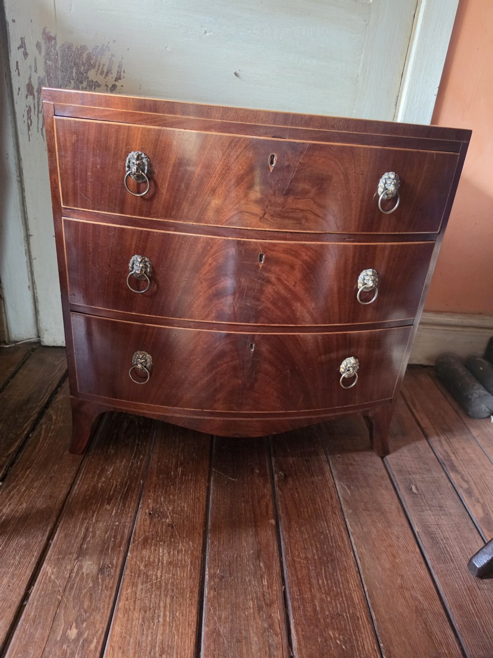 SUPERB V.SMALL GEORGIAN CHEST IN FLAME MAHOGANY View II