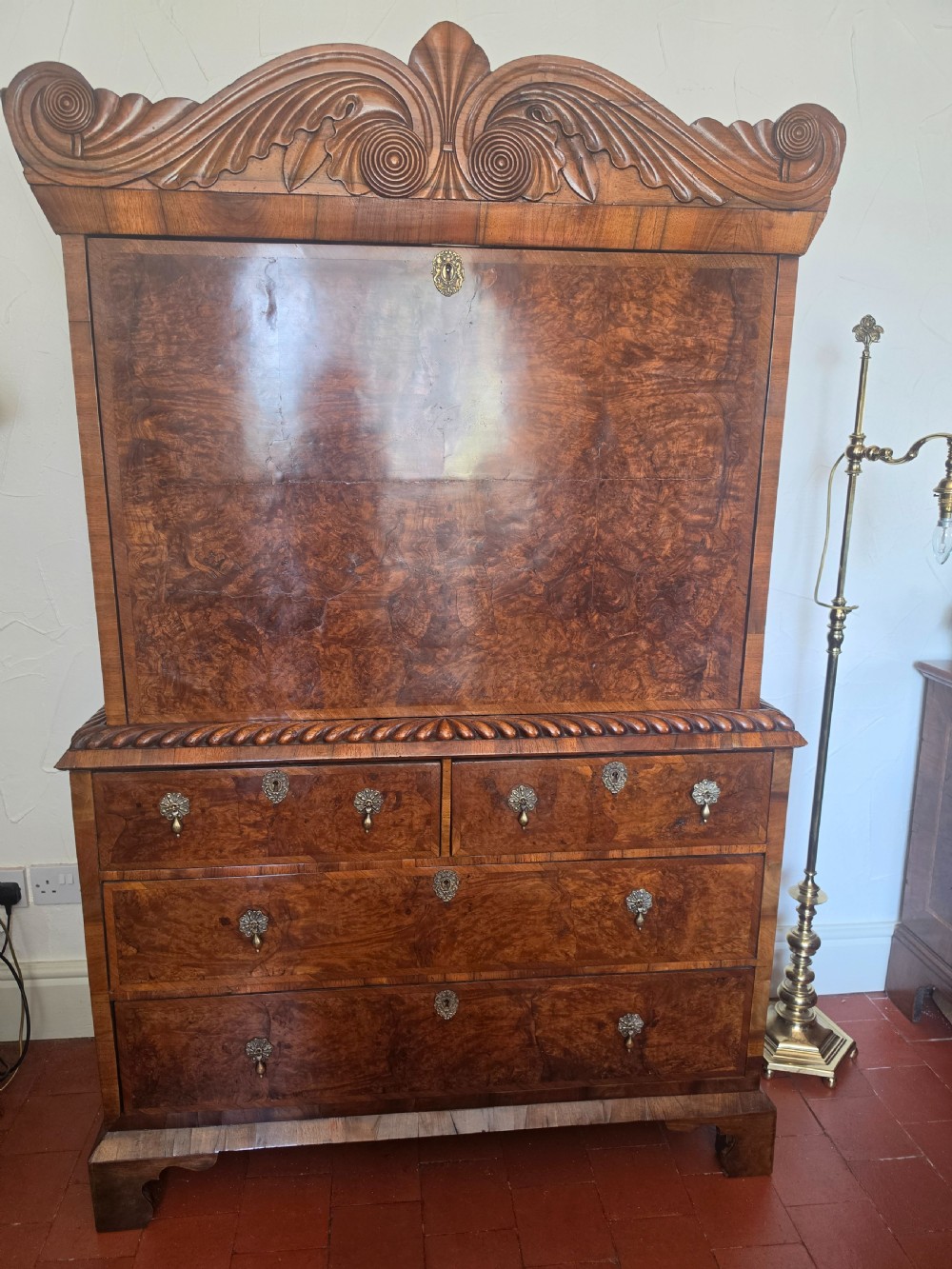  E18THC ENGLISH WALNUT ESCRITOIRE ( WRITING DESK(