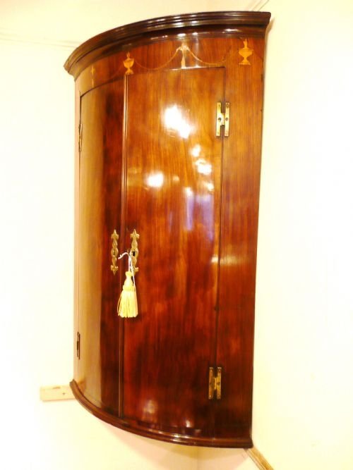 Georgian Corner Cupboard